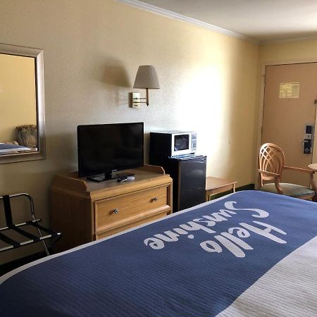 Days Inn By Wyndham Alamogordo White Sands Exteriér fotografie